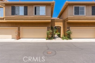 Marvelous Newly Listed The Bluffs at Belmont Condominium Located at 5021 E. Picadilly Place #C